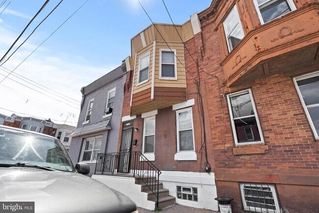 Building Photo - 3902 N Fairhill St