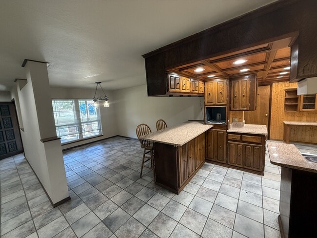 Building Photo - 708 S Monte Vista St