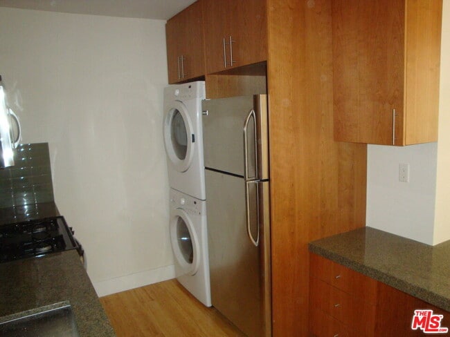 Building Photo - 4515 McConnell Ave