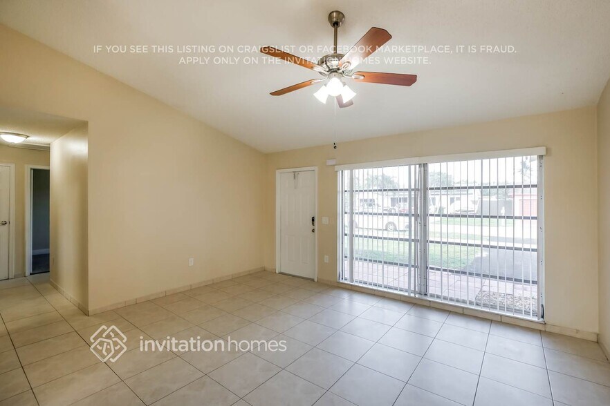 Building Photo - 350 NW 99th Way