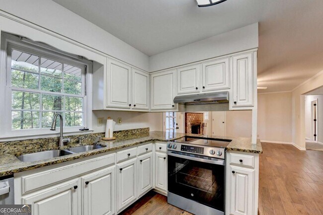 Building Photo - 478 Dorsey Cir SW