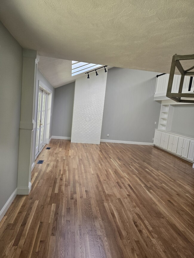 Building Photo - 50 Bare Hill Rd