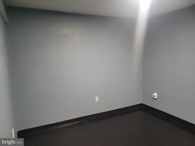 Building Photo - 2118 Cedar Barn Way