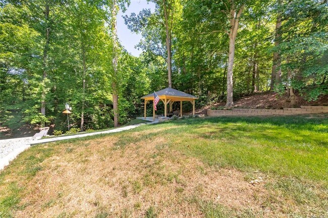 Building Photo - 120 Timberwood Dr