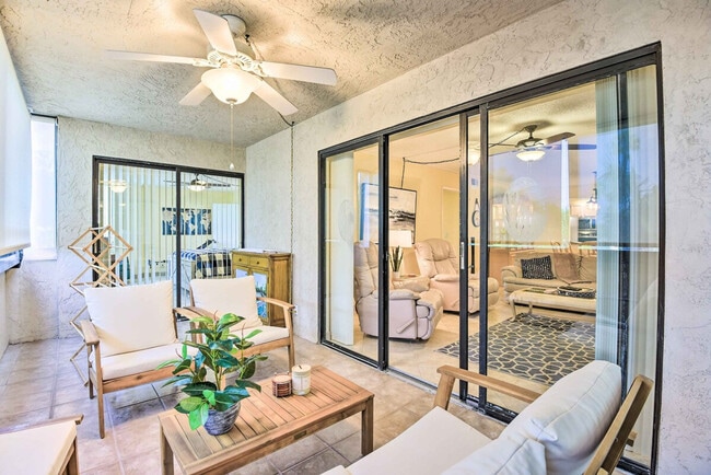 Building Photo - 5855 Midnight Pass Rd