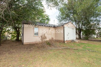 Building Photo - Cozy Sand Springs Bungalow!