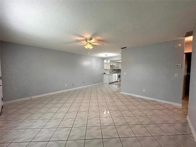 Building Photo - 22 W Country Cove Way