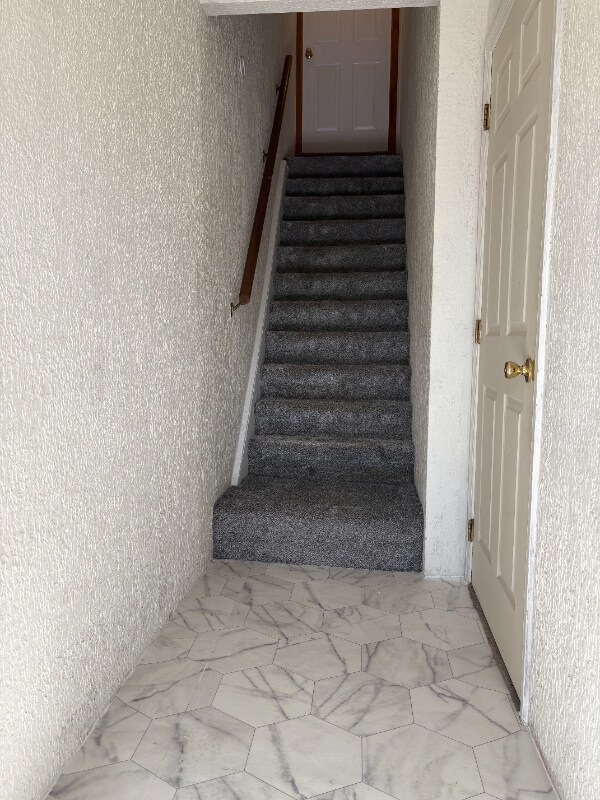 Building Photo - 221 E Cumberland St