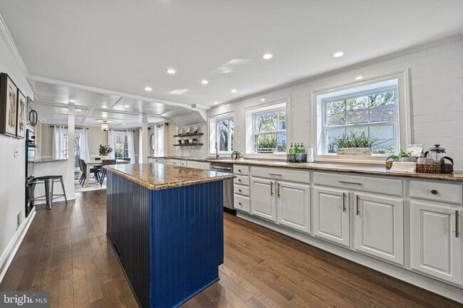 Building Photo - 4 High St