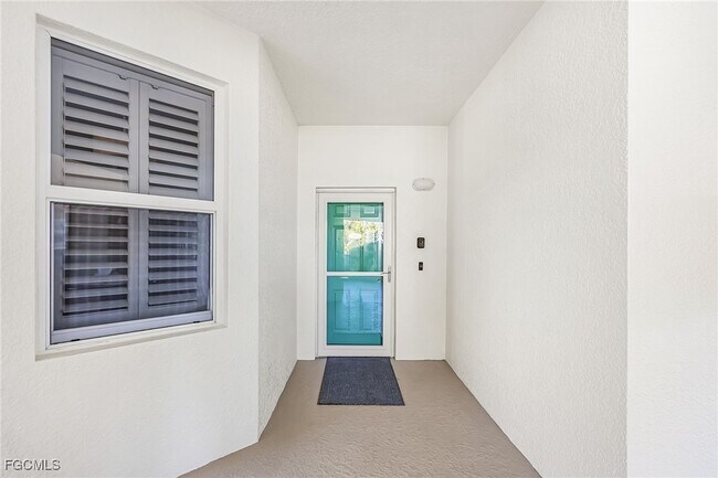 Building Photo - 11041 Gulf Reflections Drive