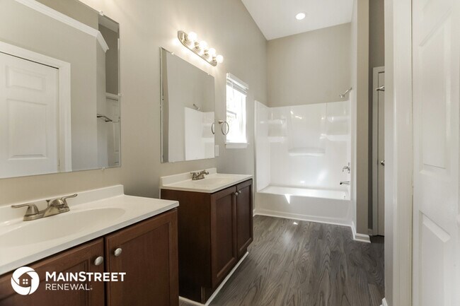 Building Photo - 12707 Glen Hollow Ct