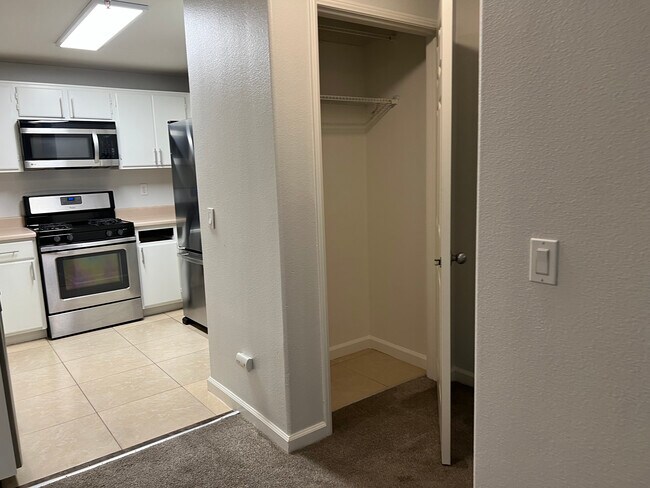 Coat/Storage Closet - 31230 Taylor Ln