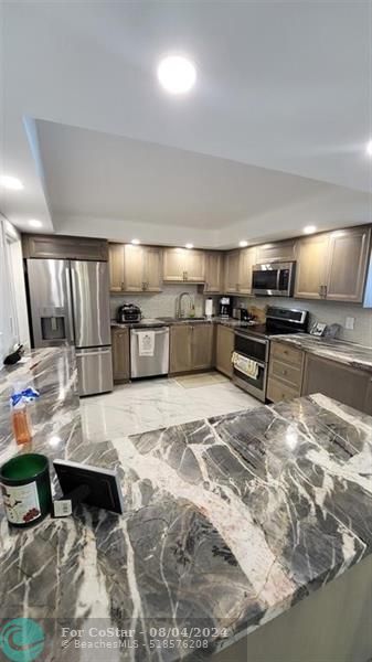 Building Photo - 1360 S Ocean Blvd