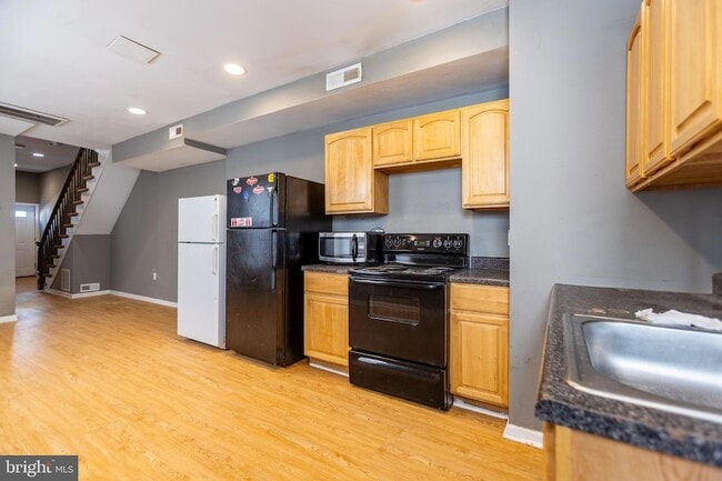 Building Photo - 1706 Willington St