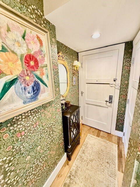 Building Photo - 480 Commercial St