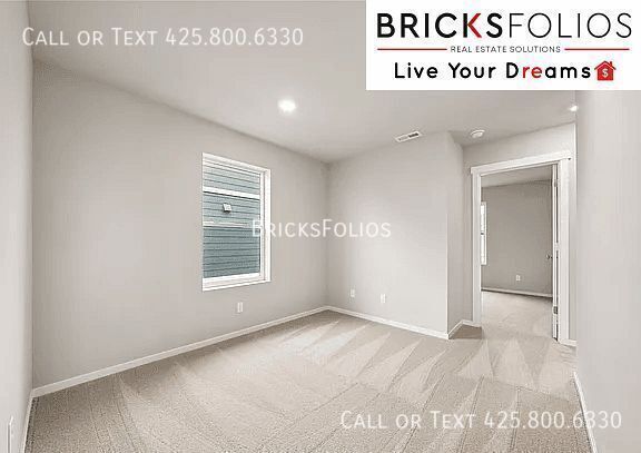Building Photo - 14914 204th Ave E