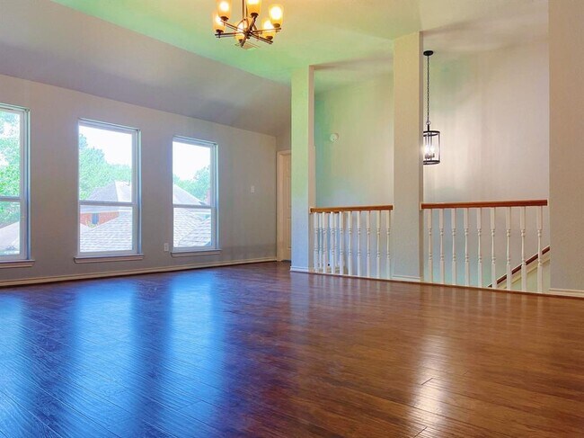 Building Photo - 16838 Willow Bend Ct