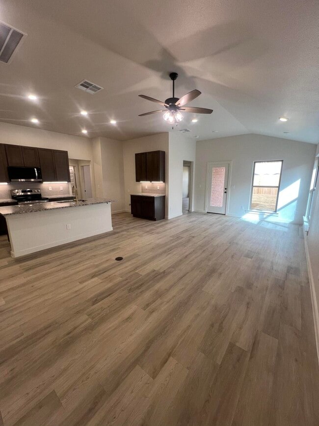 Building Photo - 13815 Gary Ave