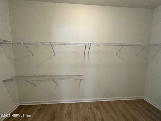 Building Photo - 564 Stargaze Ln