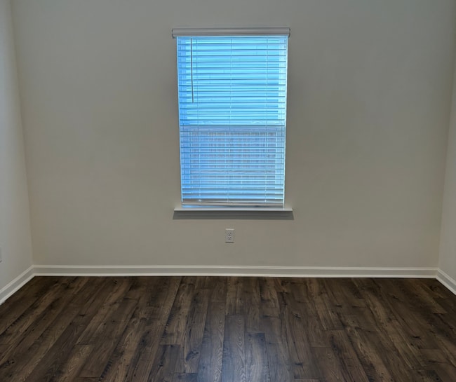 Building Photo - 2049 Tournament Dr