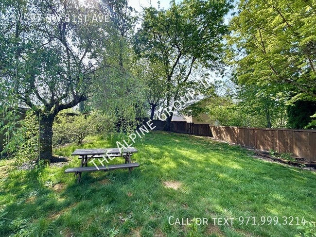 Building Photo - 14597 SW 81st Ave