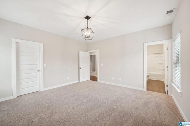 Building Photo - 460 Troubadour Ln
