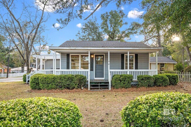 Building Photo - 358 Pecan Ave