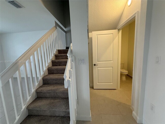 Building Photo - 12888 SW 233rd Terrace