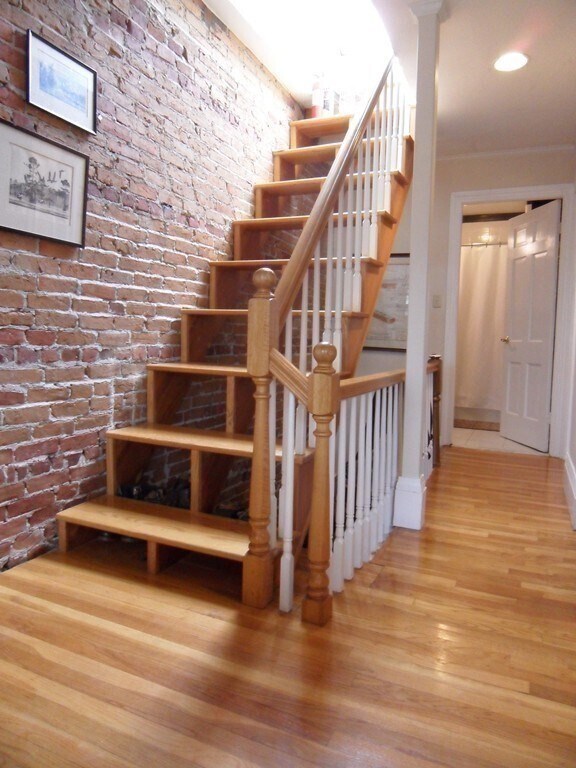 Building Photo - 85 Appleton St