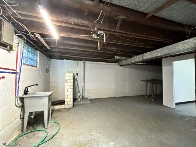Building Photo - 126 Ohio St