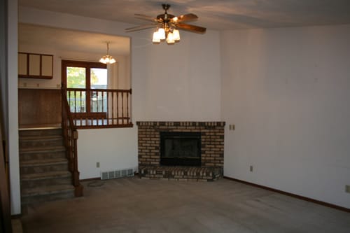Building Photo - 2127 N Cloudview Dr