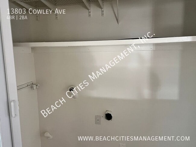 Building Photo - 13803 Cowley Ave
