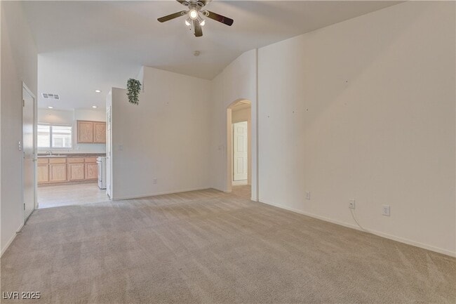 Building Photo - 10403 Madagascar Palm St