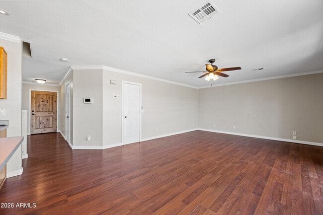 Building Photo - 210 E Jasper Ct