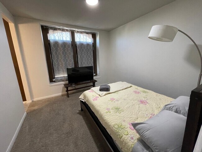 Building Photo - 3322 Harvest Meadow Ln