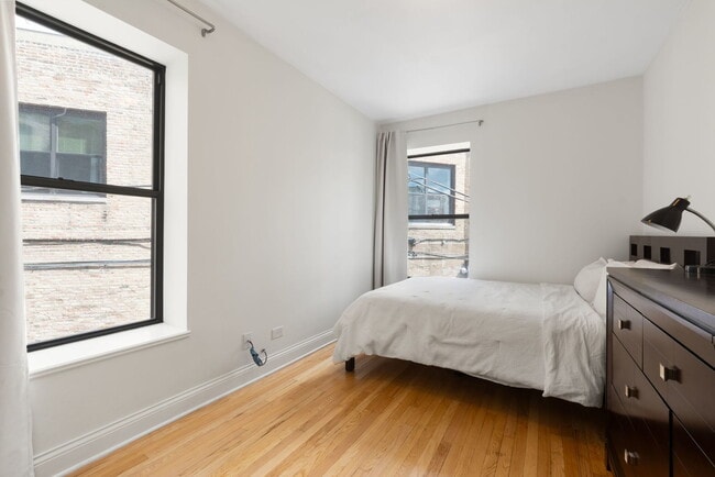 Building Photo - 2735 N Kimball Ave