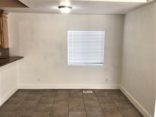 Building Photo - 3167 S Hunter View Dr