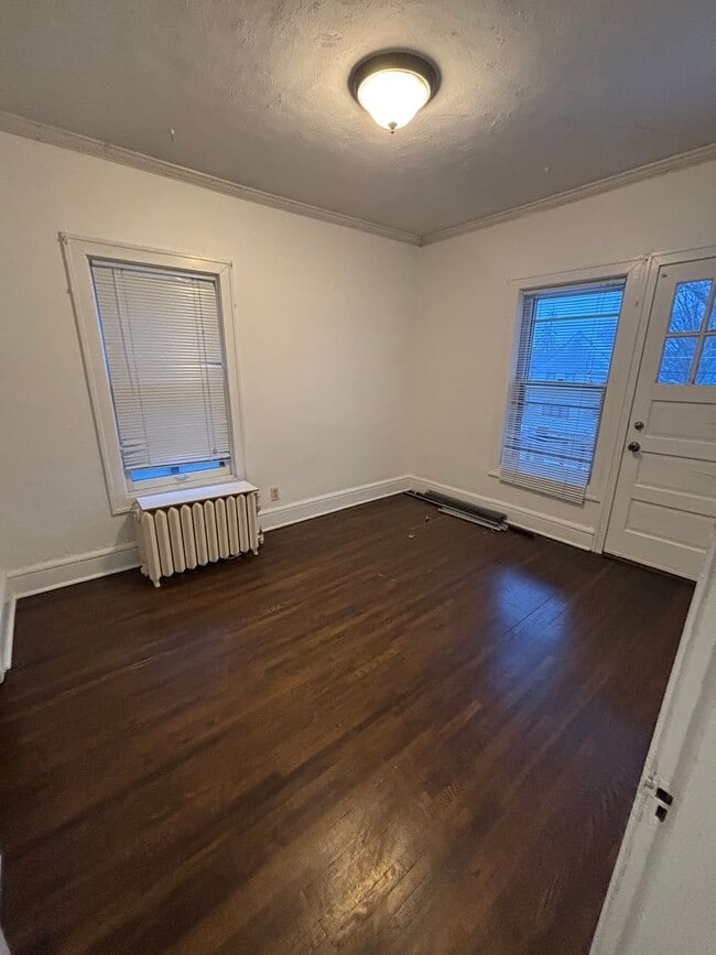 Building Photo - 1067-1069 Saint Clair Avenue