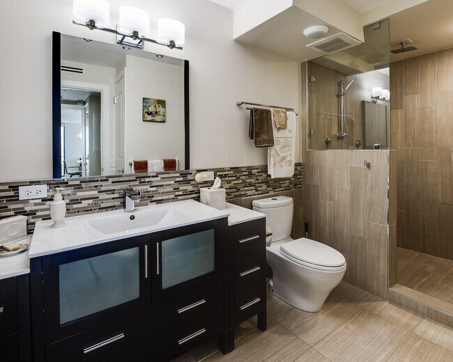 Building Photo - 5540 N Ocean Dr