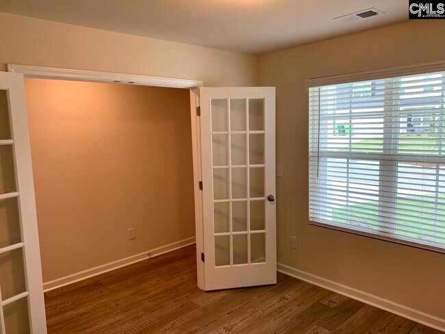 Building Photo - 553 Hatteras Dr