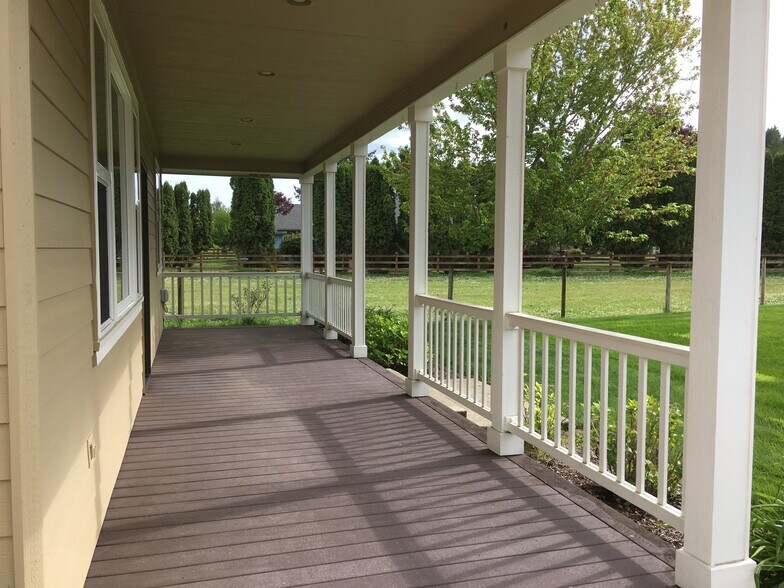 Building Photo - 91351 Donna Rd