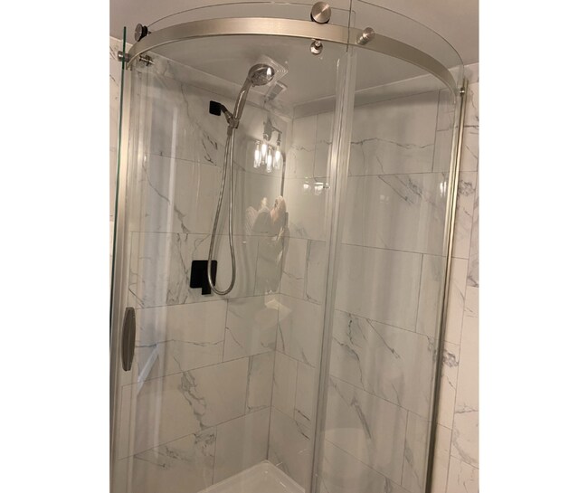 Building Photo - 3908 Claremont St