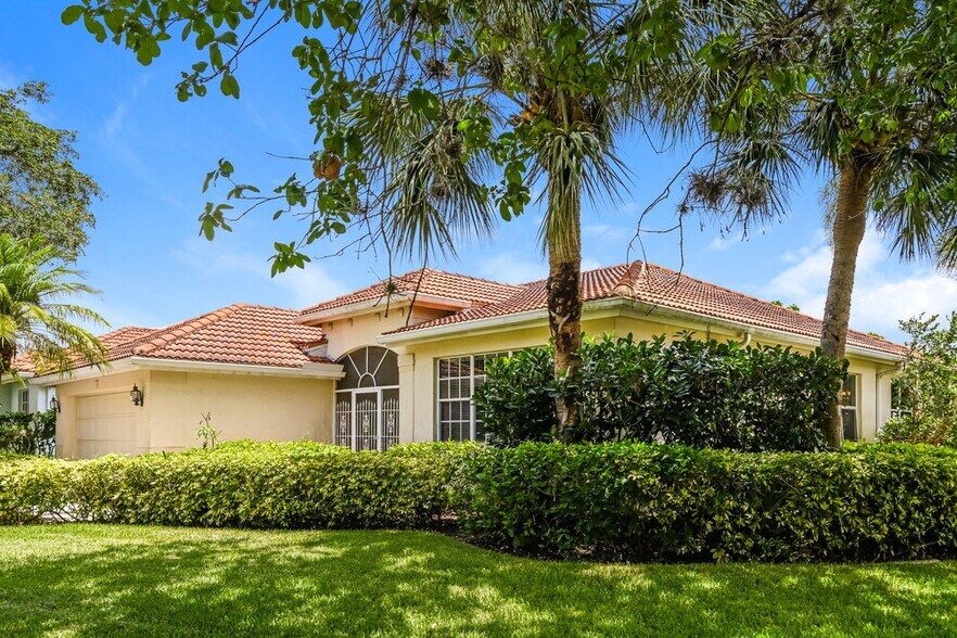 Building Photo - 12847 Timber Ridge Dr