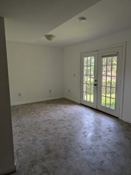 Building Photo - 314 Moonlight Ct