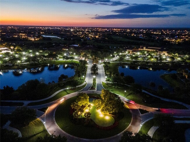 Building Photo - 9564 Exbury Ct