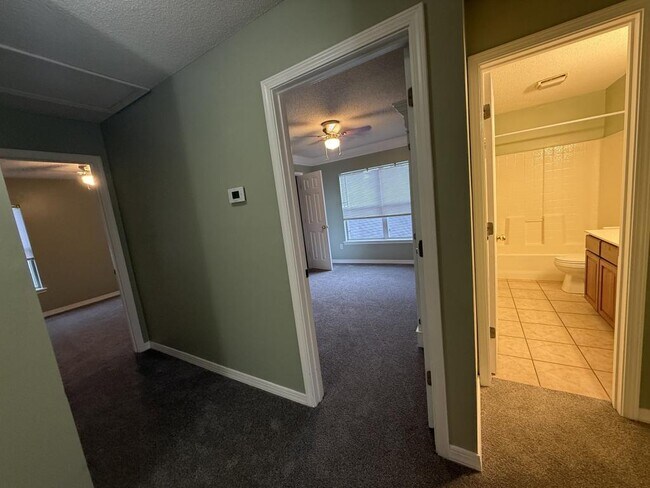 Building Photo - 2065 Juniper Dr