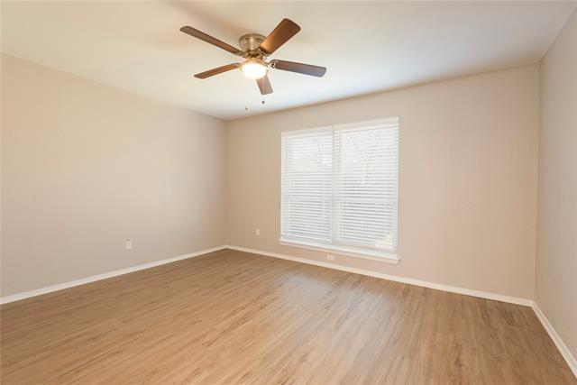 Building Photo - 717 Lariat Ln