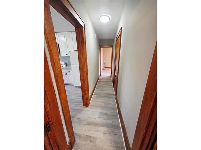 Building Photo - 414 N 33rd Ave