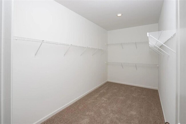 Building Photo - 1595 Wellston Dr