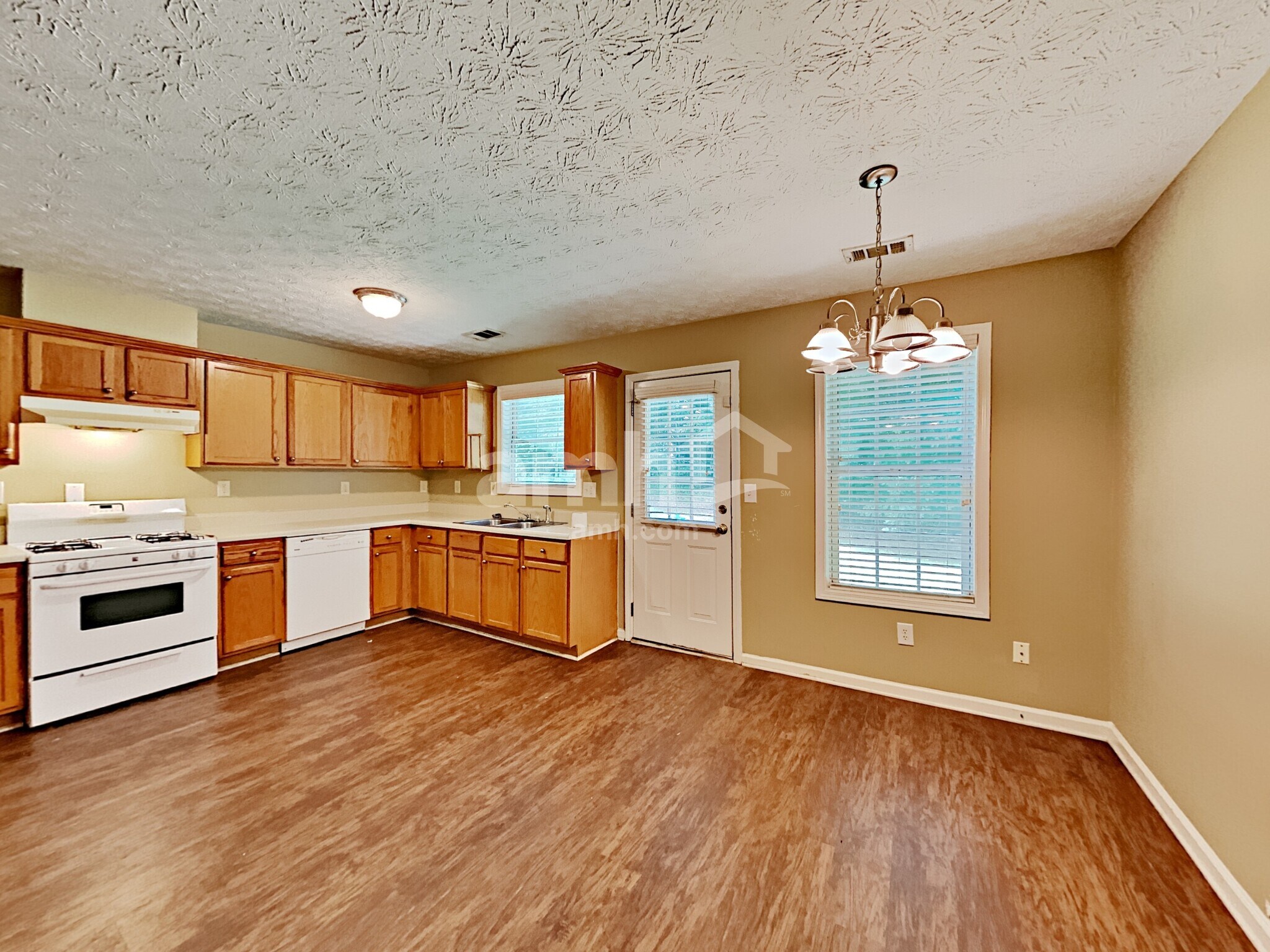 Building Photo - 3442 Kittery Dr